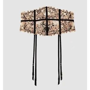 Victoria's Secret Blush Floral Leopard Lace Waist Cincher - M/L